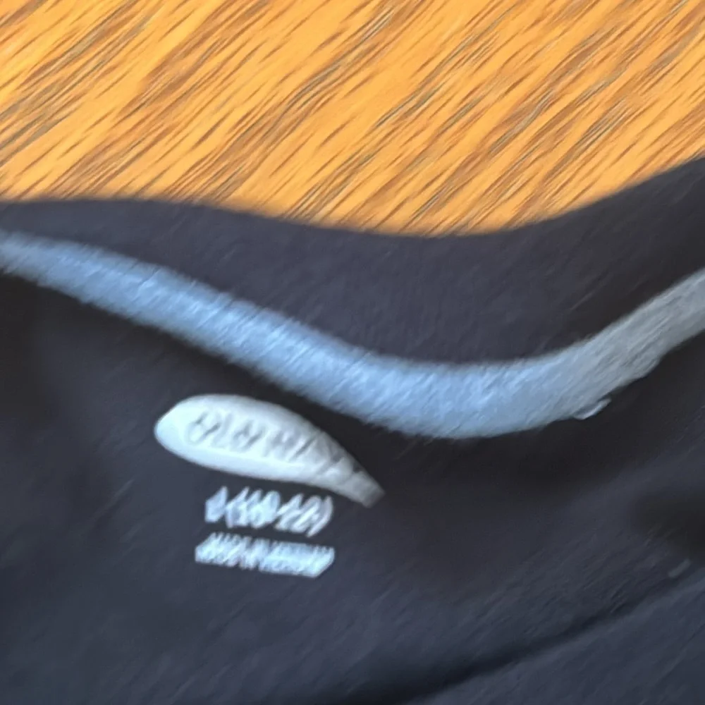 Old Navy black long sleeve shirt